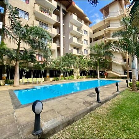 Modern Apartment Close To Flic En Flac Beach Exterior photo